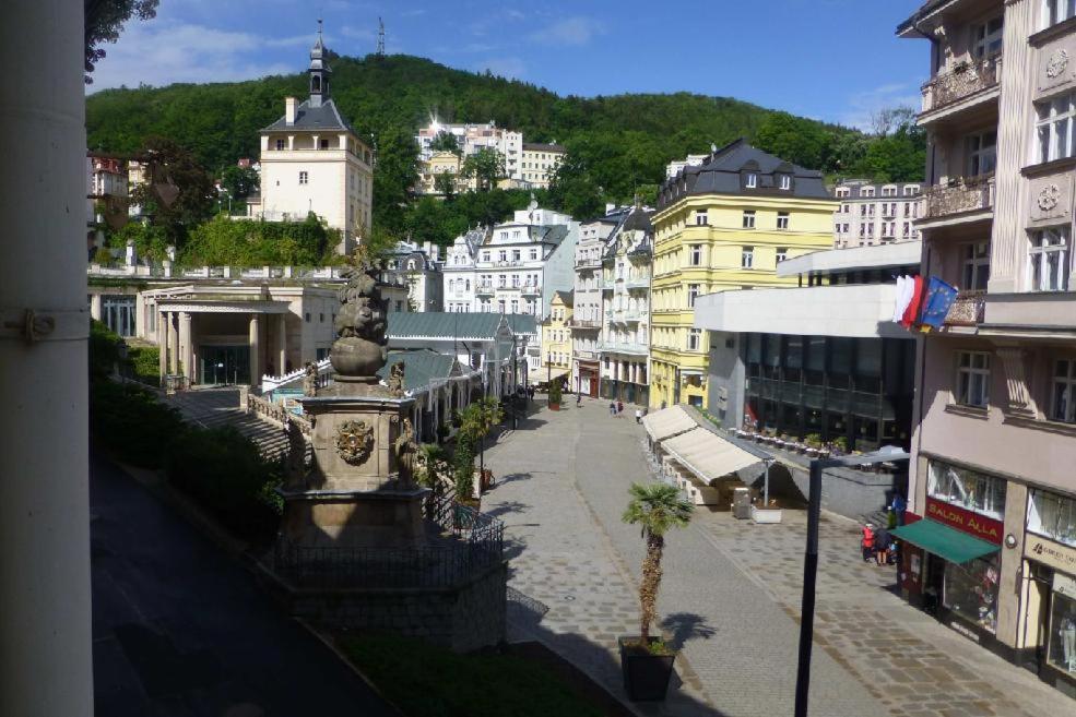 Apartmany U Tri Jehnatek Karlovy Vary Ngoại thất bức ảnh